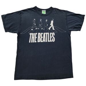 Vintage Y2K Apple X The Beatles Abbey Road Band T-shirt Sz M